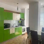아파트 Center Of *